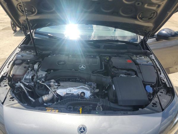 2022 MERCEDES-BENZ A A220