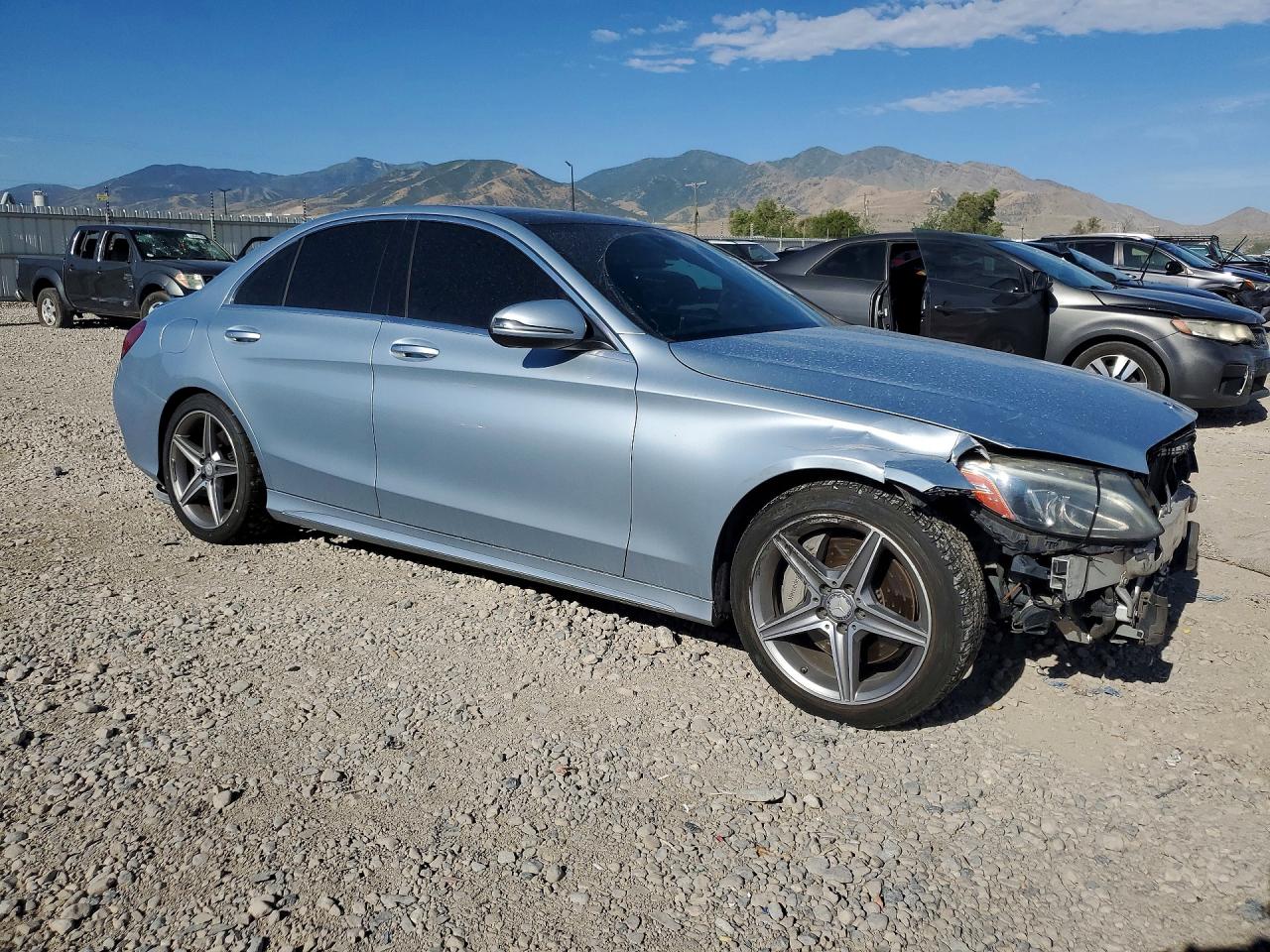 2016 MERCEDES-BENZ C C300