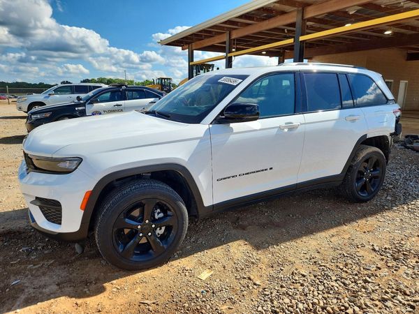 2025 JEEP GRAND CHEROKEE Laredo, Altitude