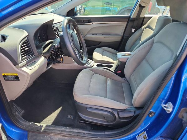 2017 HYUNDAI ELANTRA