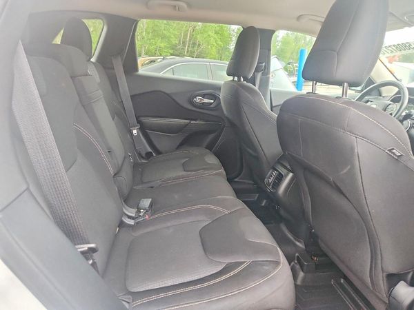 2015 JEEP CHEROKEE LATITUDE FWD