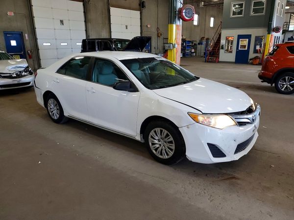2012 TOYOTA CAMRY
