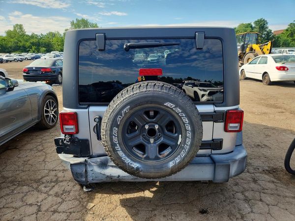 2016 JEEP WRANGLER UNLIMITED SPORT 4X4