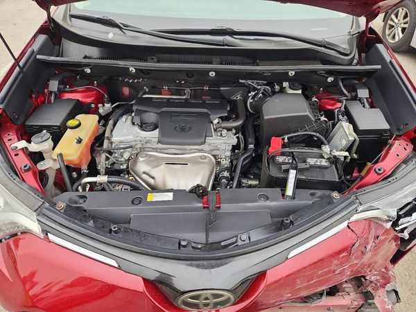 2018 TOYOTA RAV4 LE