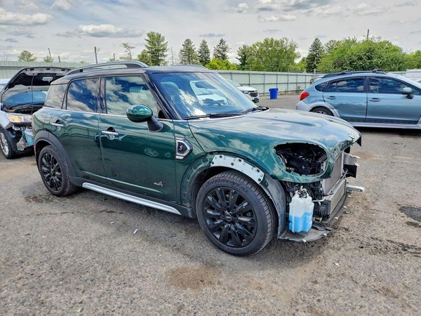 2018 MINI COOPER