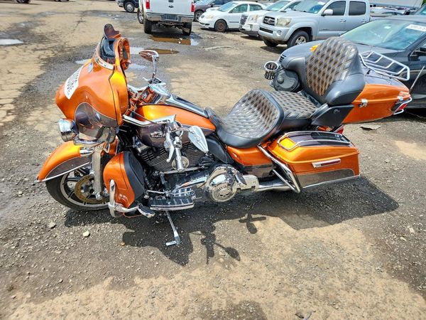 2016 HARLEY-DAVIDSON FL