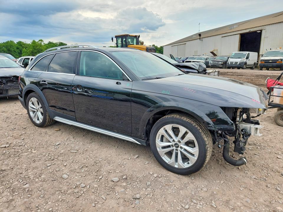 2021 AUDI A4 quattro Premium Plus