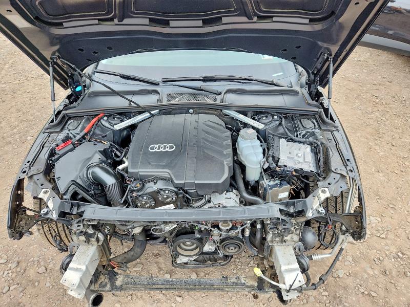 2021 AUDI A4 quattro Premium Plus