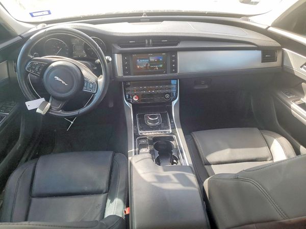 2017 JAGUAR XF