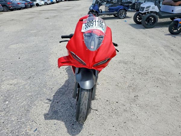 2025 DUCATI PANIGALE