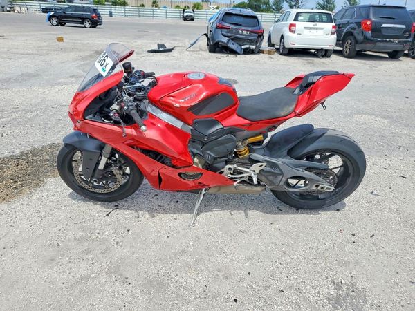 2025 DUCATI PANIGALE