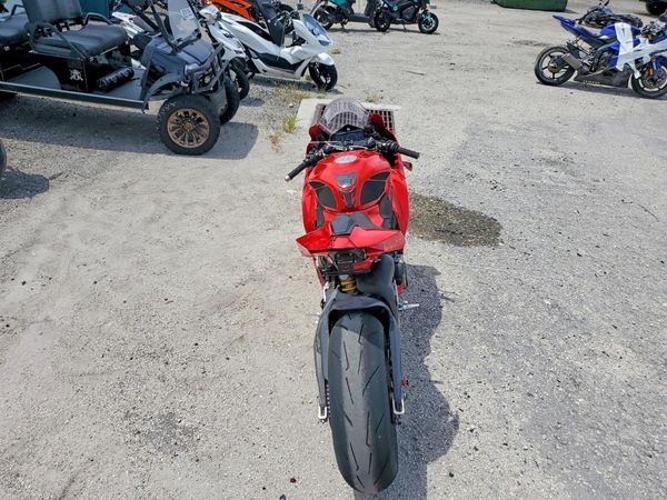 2025 DUCATI PANIGALE