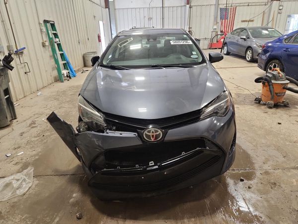2018 TOYOTA COROLLA