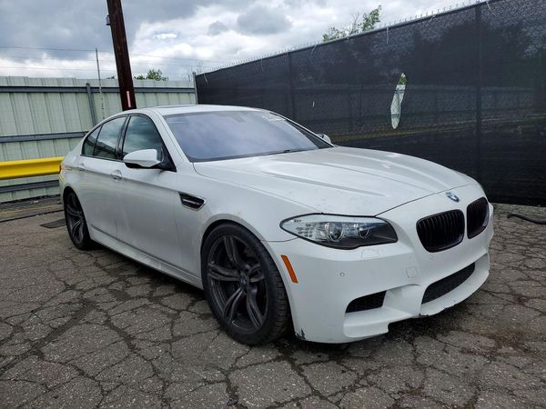 2013 BMW M5