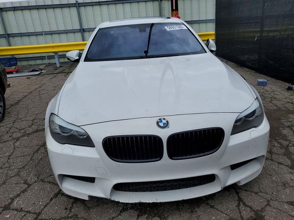 2013 BMW M5