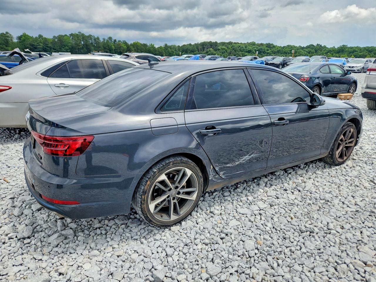 2019 AUDI A4 Premium, Titanium