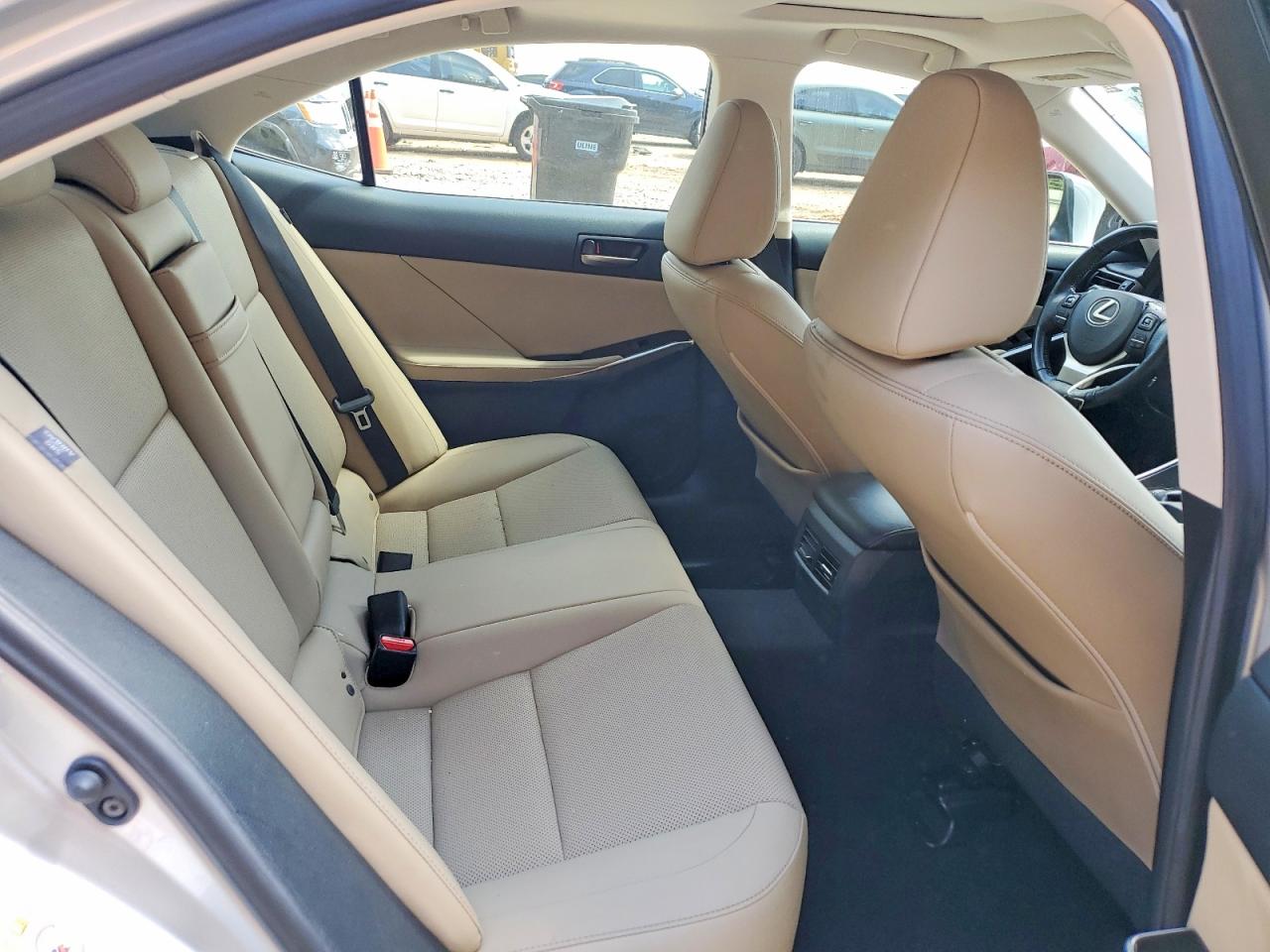 2018 LEXUS IS 300