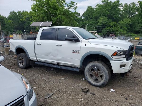 2016 RAM 2500 SLT
