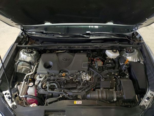 2025 TOYOTA CAMRY — Engine bay