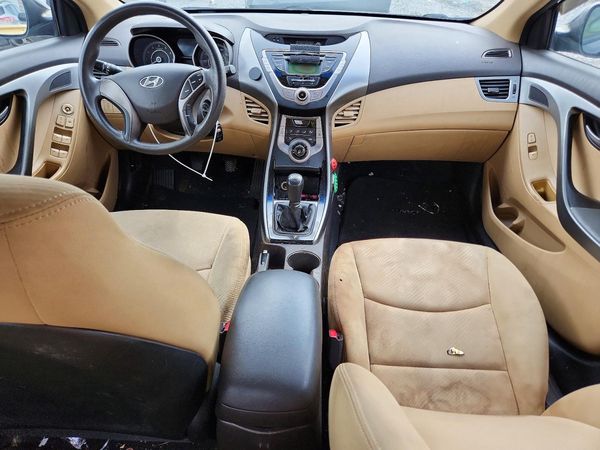 2013 HYUNDAI ELANTRA