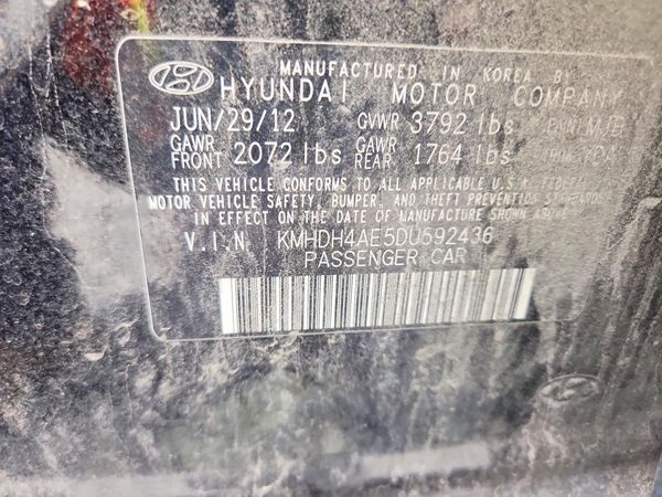 2013 HYUNDAI ELANTRA