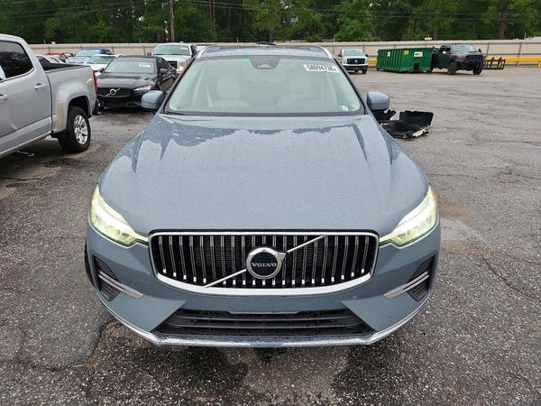 2022 VOLVO XC60 Inscription