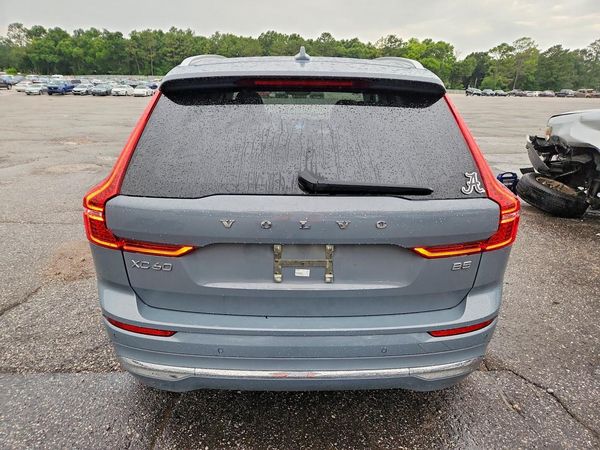 2022 VOLVO XC60 Inscription