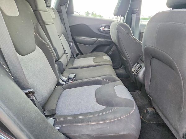 2016 JEEP CHEROKEE SPORT 4X4