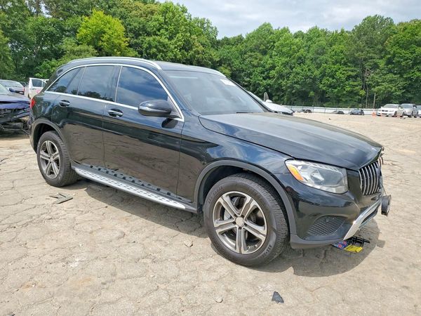 2016 MERCEDES-BENZ GLC GLC300