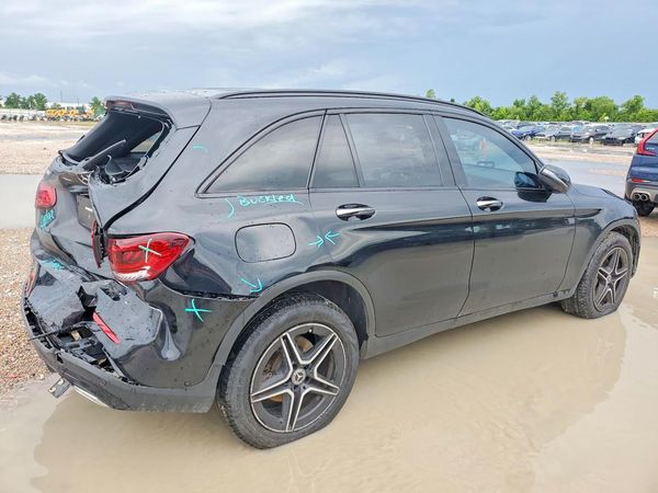 2022 MERCEDES-BENZ GLC GLC300