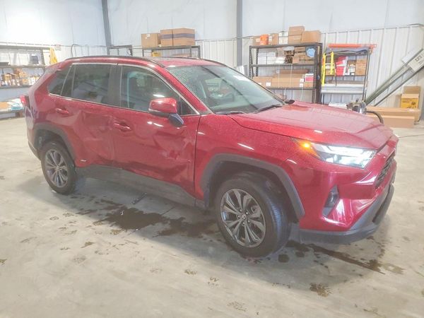 2024 TOYOTA RAV4 XLE Premium