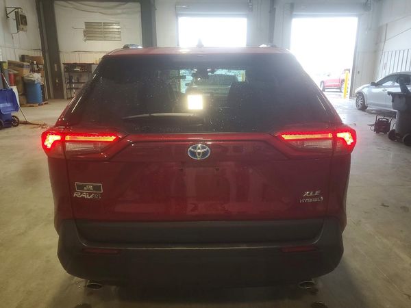 2024 TOYOTA RAV4 XLE Premium