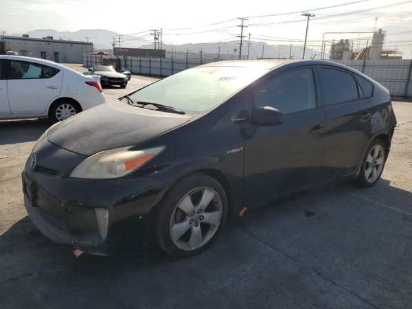 2013 TOYOTA PRIUS