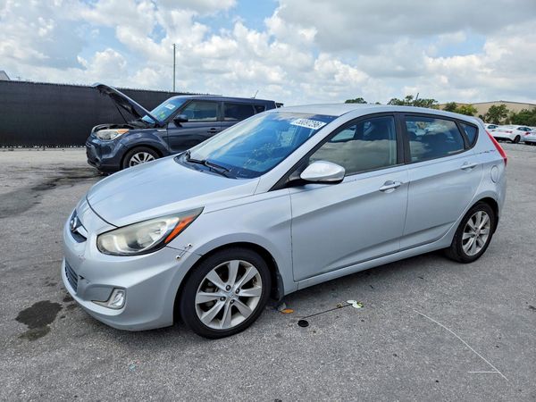 2013 HYUNDAI ACCENT
