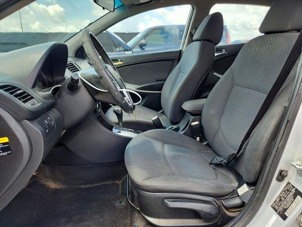 2013 HYUNDAI ACCENT