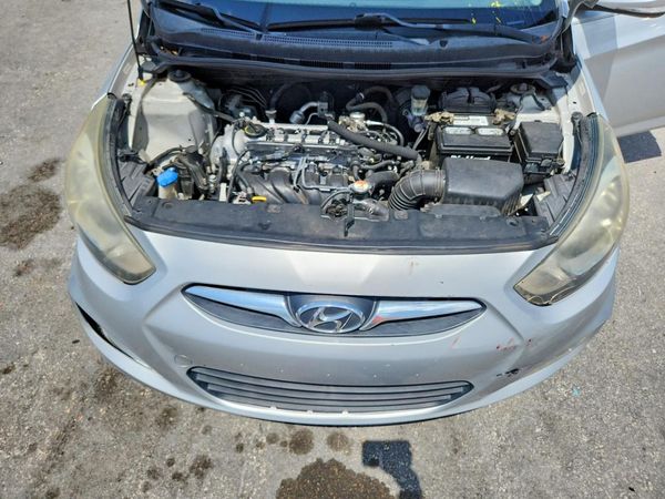 2013 HYUNDAI ACCENT