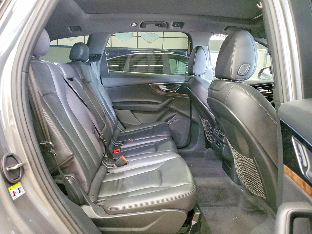2017 AUDI Q7 quattro Premium Plus