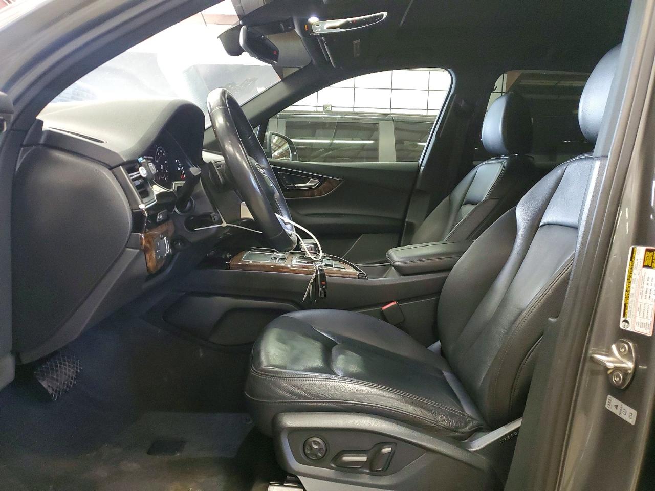 2017 AUDI Q7 quattro Premium Plus