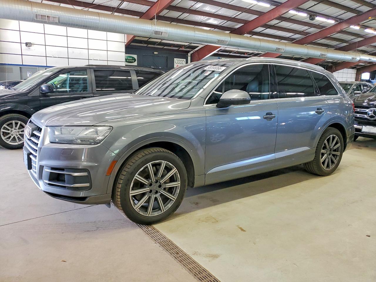 2017 AUDI Q7 quattro Premium Plus