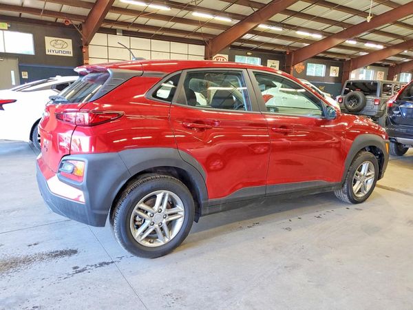 2021 HYUNDAI KONA SE
