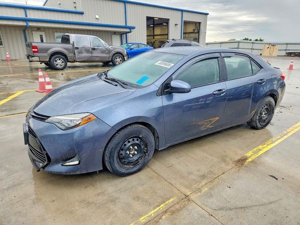 2017 TOYOTA COROLLA