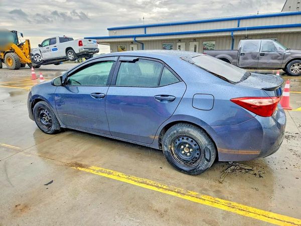 2017 TOYOTA COROLLA