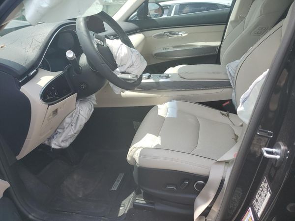 2023 GENESIS GV70
