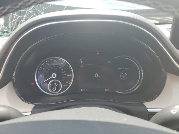 2023 GENESIS GV70