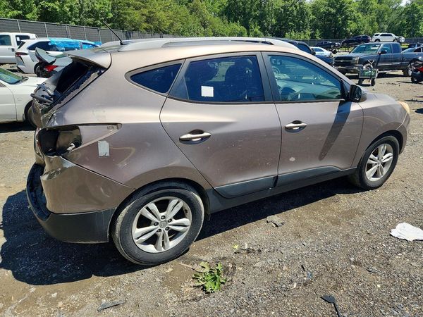 2012 HYUNDAI TUCSON GLS