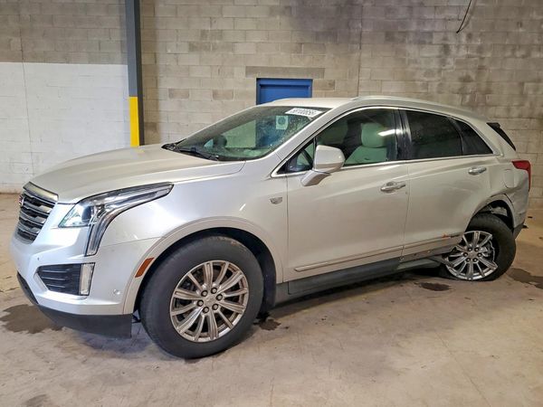 2017 CADILLAC XT5 Base