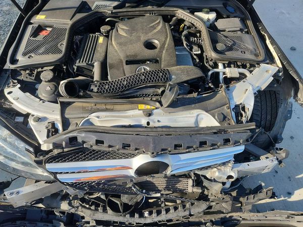 2015 MERCEDES-BENZ C Base