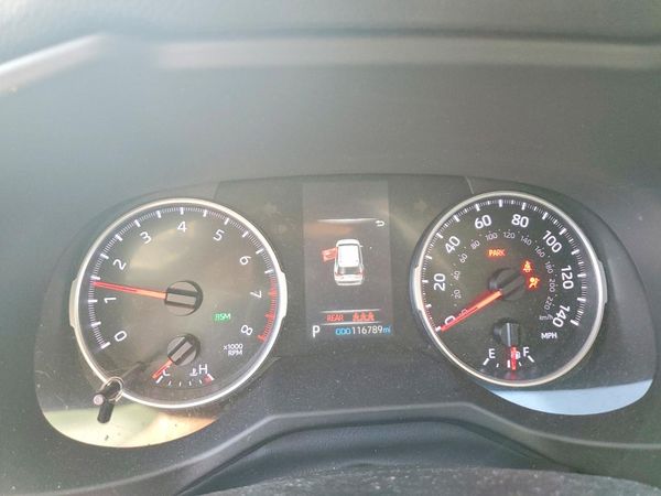 2022 TOYOTA RAV4 XLE