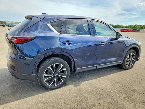 2022 MAZDA CX-5 Premium Package