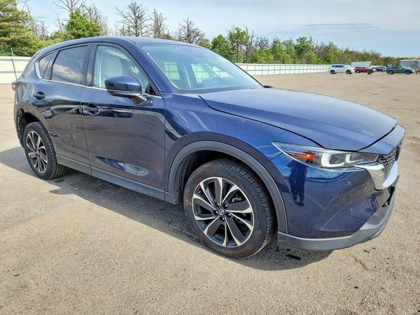2022 MAZDA CX-5 Premium Package